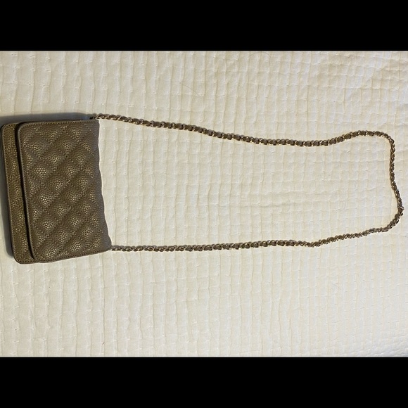 Neiman Marcus quilted leather bag - Picture 5 of 6